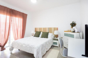 EDEN RENTALS 104 Surfy Stylish Bed&Coffee Balcony